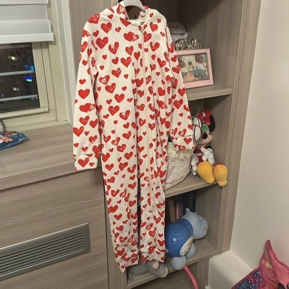 Molo suit size 3